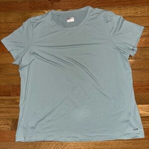 Mondetta short sleeveve shirt women’s size XXL